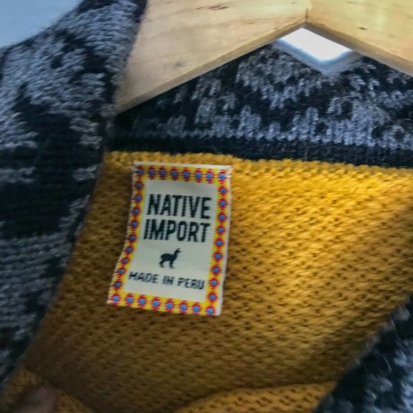 NATIVE IMPORT Peruvian Mustard Grey Poncho Sweater - Picture 4 of 6